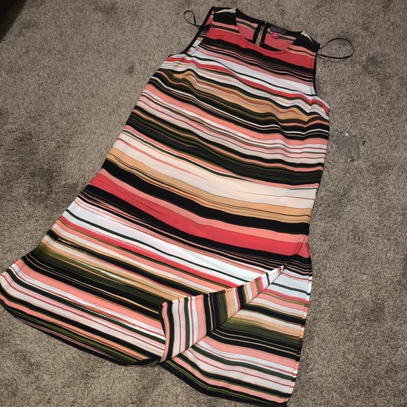 Vince Camuto side slit dress - Picture 5 of 8